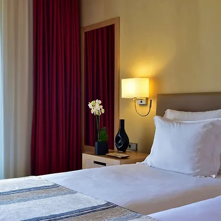 The Navigator - Colombus & Hotel