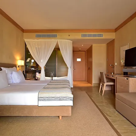 The Navigator - Colombus & Hotel Porto Santo