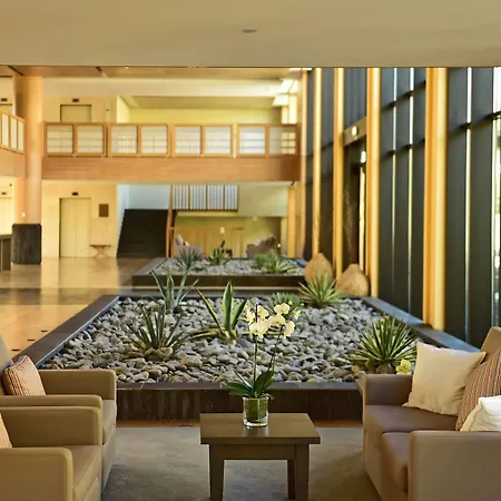 The Navigator - Colombus & 4*