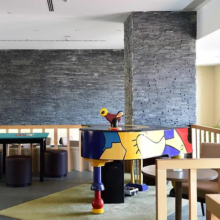 The Navigator - Colombus & Hotel 4*