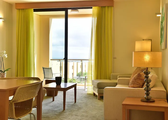 The Navigator - Colombus & Hotel 4*