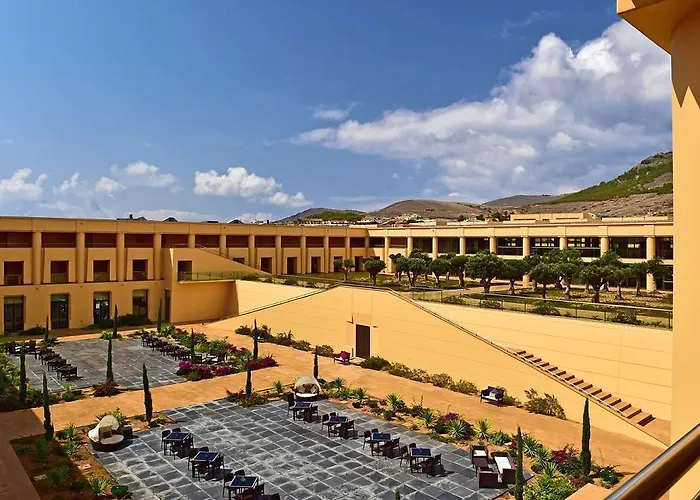 The Navigator - Colombus & 4* Porto Santo