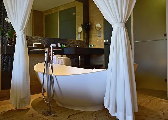 Hotel The Navigator - Colombus & 4*