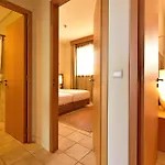 The Navigator - Colombus Apartments & Villas Hotel 4*