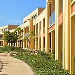 The Navigator - Colombus Apartments & Villas Hotel