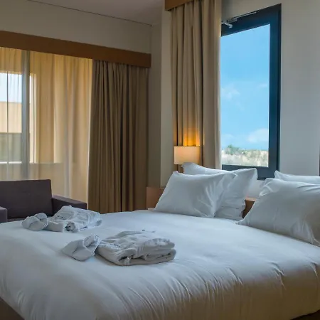 Hotel The Navigator - Colombus Apartments & Villas 4*