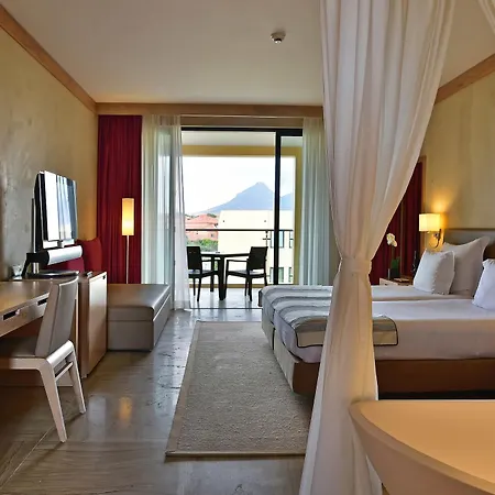 Pestana Colombos Premium Club 5*
