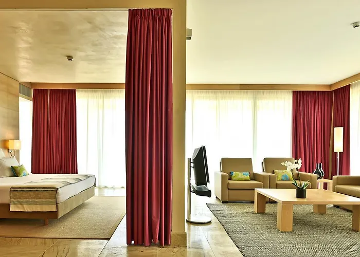 Pestana Colombos Premium Club - 4*