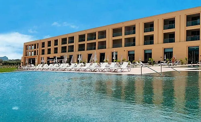 Pestana Colombos Premium Club -